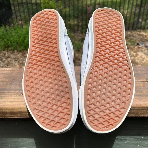 Vans White Sneakers Classic Skate Style - Picture 5 of 5
